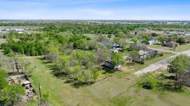 405 E Browning ST, Manor, TX 78653
