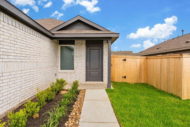 706 Umbrella Tree Drive, Magnolia, TX 77354