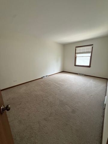 121 Spuhler Drive, Batavia, IL 60510