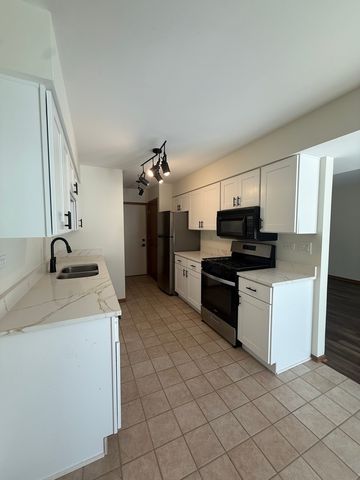 121 Spuhler Drive, Batavia, IL 60510