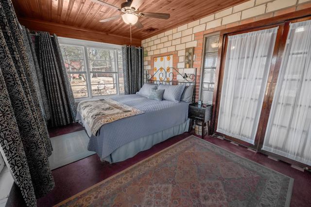 1161 Lake Franklin Drive, Winnsboro, TX 75494