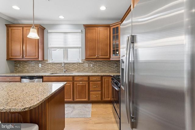 10 MONTCLAIRE RD, Medford, NJ 08055