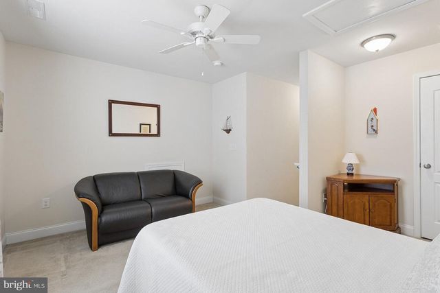 10 MONTCLAIRE RD, Medford, NJ 08055
