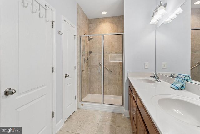 10 MONTCLAIRE RD, Medford, NJ 08055