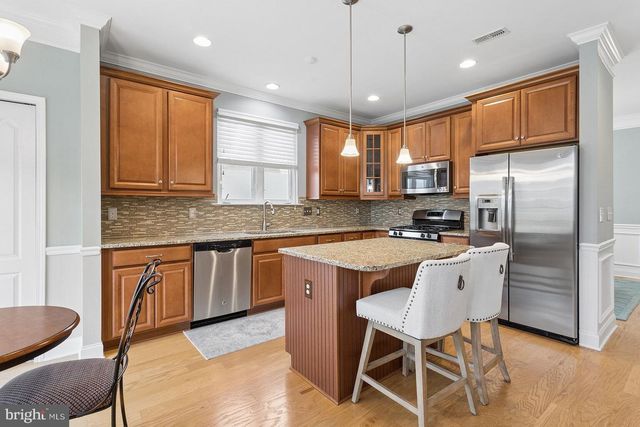10 MONTCLAIRE RD, Medford, NJ 08055
