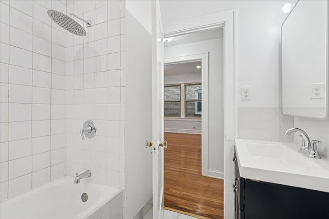 5412 N Kimball Avenue 2, Chicago, IL 60625