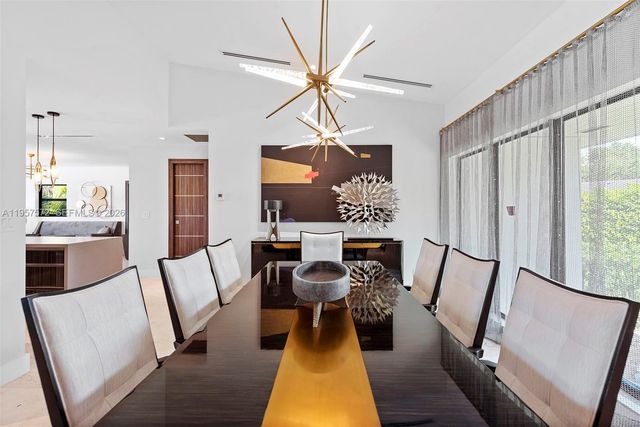 540 Reinante Ave, Coral Gables, FL 33156