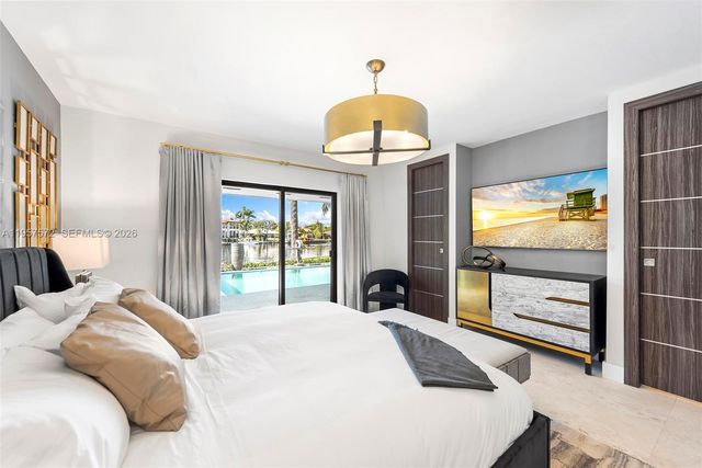 540 Reinante Ave, Coral Gables, FL 33156