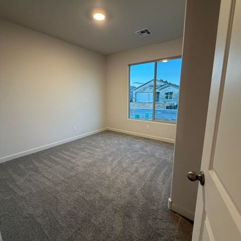 2452 Marble Avenue NE, Rio Rancho, NM 87144