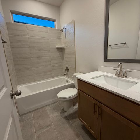 2452 Marble Avenue NE, Rio Rancho, NM 87144