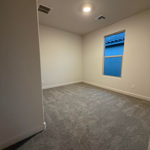 2452 Marble Avenue NE, Rio Rancho, NM 87144