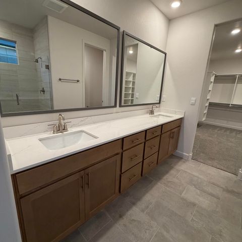 2452 Marble Avenue NE, Rio Rancho, NM 87144