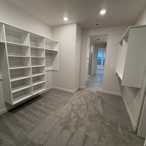 2452 Marble Avenue NE, Rio Rancho, NM 87144