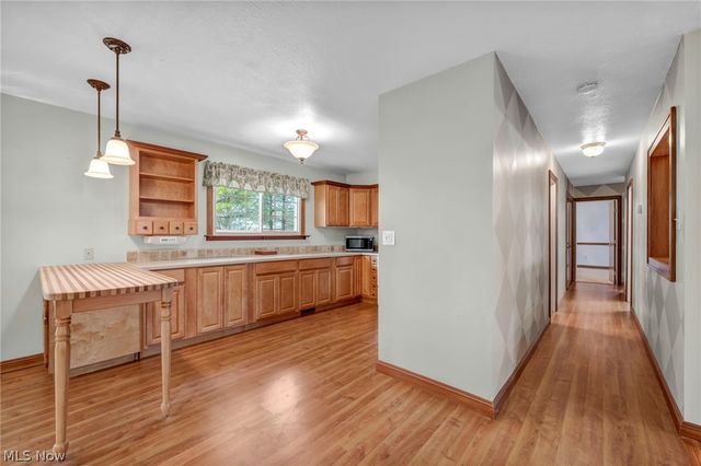 19044 Quail Hollow Drive, Strongsville, OH 44136