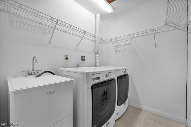 19044 Quail Hollow Drive, Strongsville, OH 44136