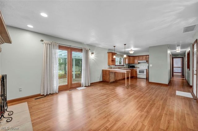 19044 Quail Hollow Drive, Strongsville, OH 44136