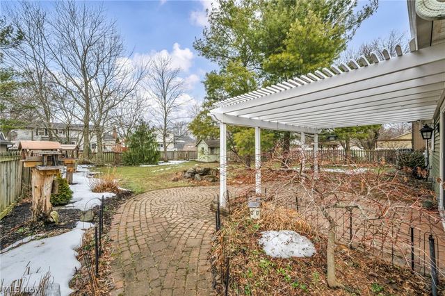 19044 Quail Hollow Drive, Strongsville, OH 44136