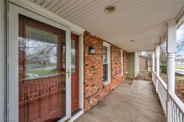 19044 Quail Hollow Drive, Strongsville, OH 44136