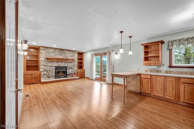 19044 Quail Hollow Drive, Strongsville, OH 44136