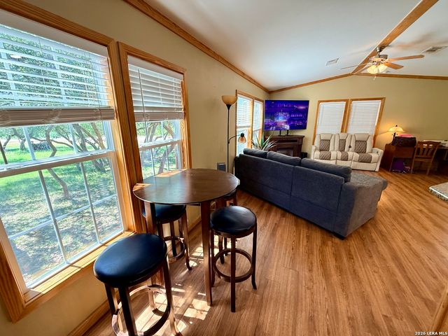 127 PRIVATE ROAD 1518, Bandera, TX 78003