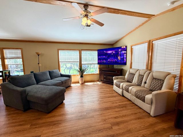 127 PRIVATE ROAD 1518, Bandera, TX 78003