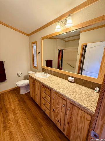 127 PRIVATE ROAD 1518, Bandera, TX 78003