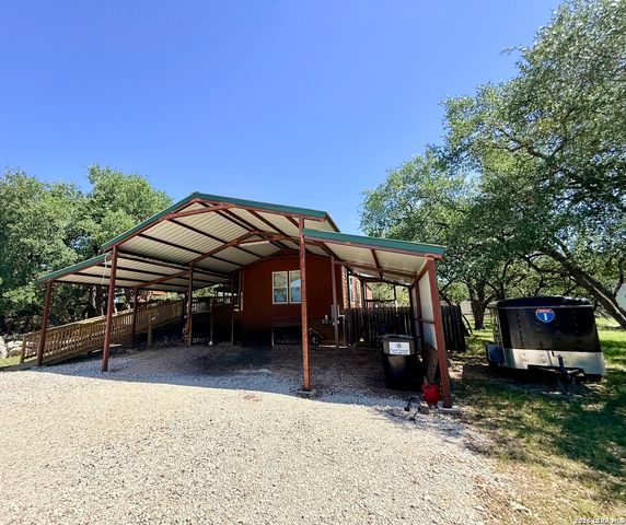 127 PRIVATE ROAD 1518, Bandera, TX 78003