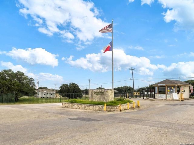 127 PRIVATE ROAD 1518, Bandera, TX 78003