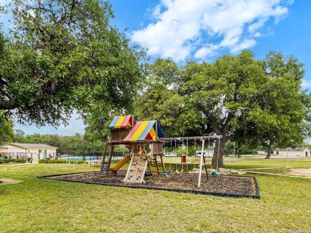 127 PRIVATE ROAD 1518, Bandera, TX 78003