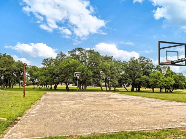 127 PRIVATE ROAD 1518, Bandera, TX 78003