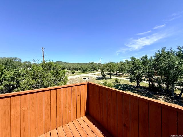 127 PRIVATE ROAD 1518, Bandera, TX 78003