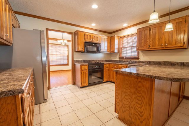 261 WALNUT LEAF DR, Memphis, TN 38018