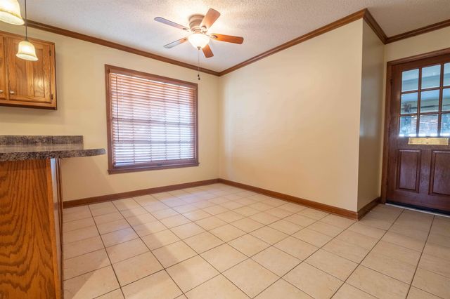 261 WALNUT LEAF DR, Memphis, TN 38018