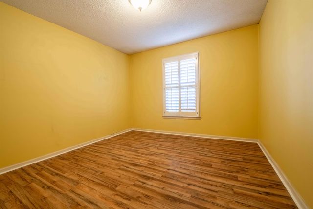 261 WALNUT LEAF DR, Memphis, TN 38018