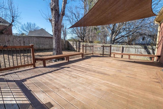 261 WALNUT LEAF DR, Memphis, TN 38018