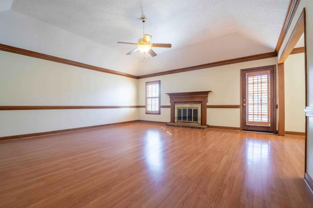 261 WALNUT LEAF DR, Memphis, TN 38018