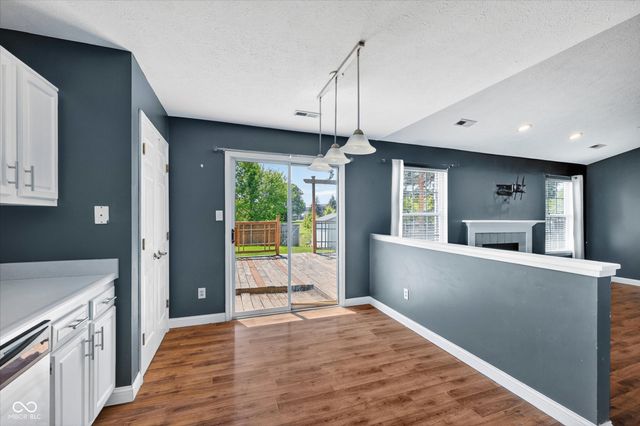 27 Lake Drive S, Brownsburg, IN 46112