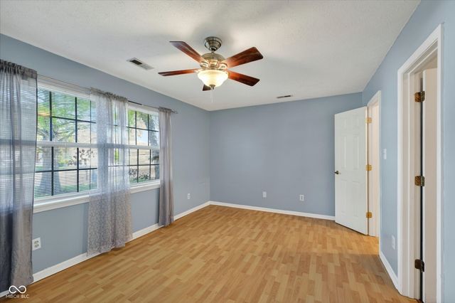 27 Lake Drive S, Brownsburg, IN 46112