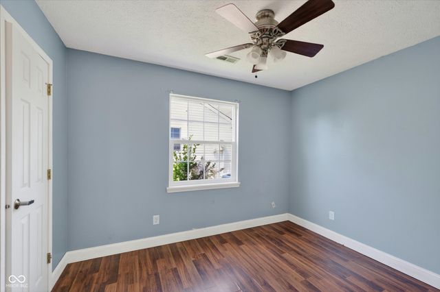 27 Lake Drive S, Brownsburg, IN 46112
