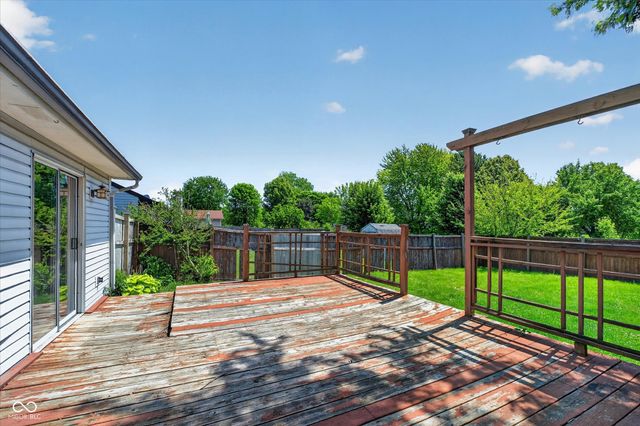 27 Lake Drive S, Brownsburg, IN 46112