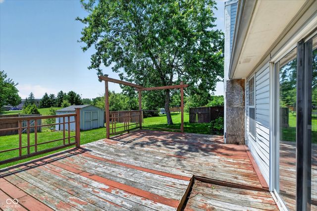 27 Lake Drive S, Brownsburg, IN 46112