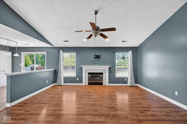 27 Lake Drive S, Brownsburg, IN 46112
