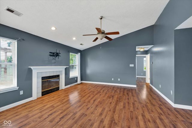 27 Lake Drive S, Brownsburg, IN 46112