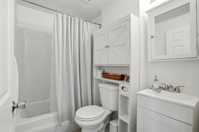 1 Tideview Path 1, Plymouth, MA 02360