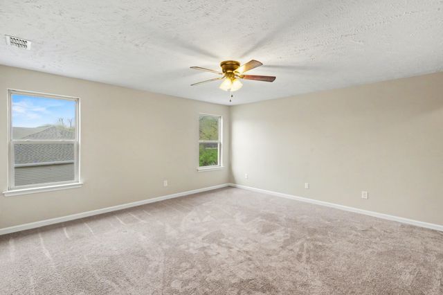 212 Leah Ct, Gallatin, TN 37066