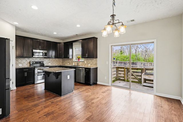 212 Leah Ct, Gallatin, TN 37066