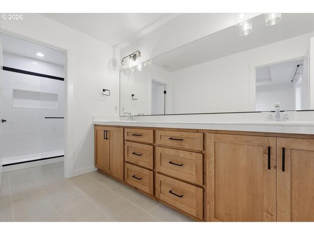874 Se 37TH St, Battle Ground, WA 98604
