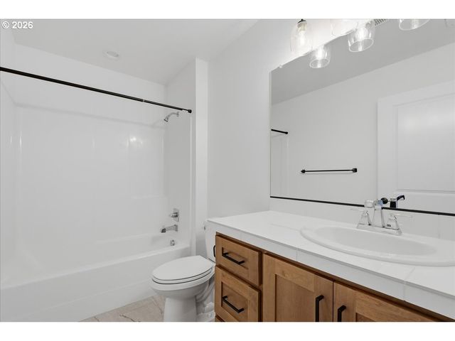 874 Se 37TH St, Battle Ground, WA 98604