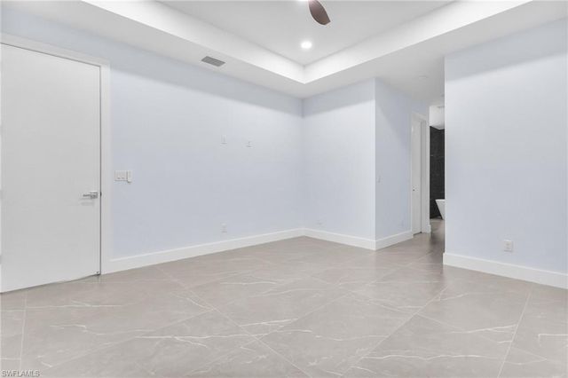 142 SW 33rd PL, Cape Coral, FL 33991