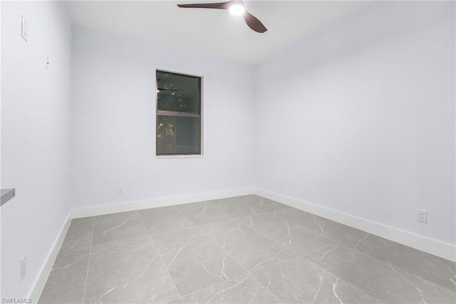 142 SW 33rd PL, Cape Coral, FL 33991